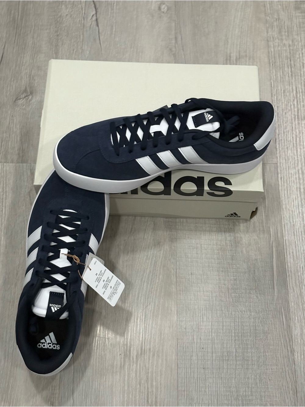 adidas Navy and White Low-Top Sneakers. BNWT AT-6/26